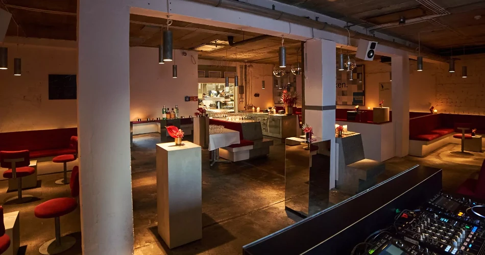 Best Restaurants in Berlin: A Food Lover’s Guide (Famous & Highly Rated)